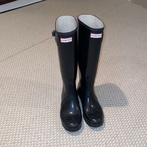 Tall hunter boots